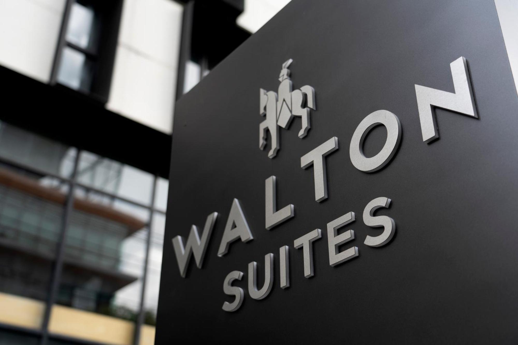 Walton Suites Sukhumvit 曼谷 外观 照片