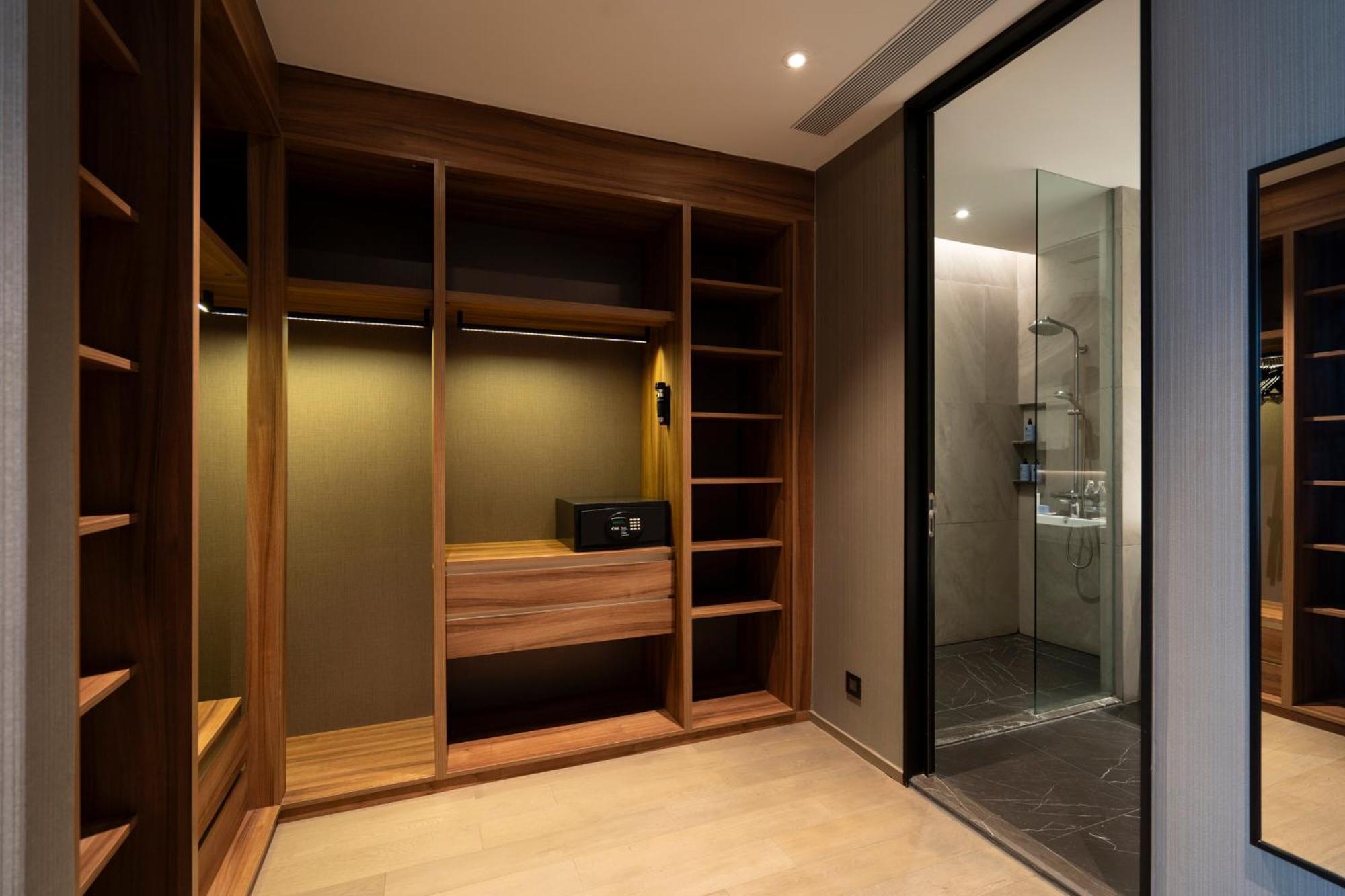 Walton Suites Sukhumvit 曼谷 外观 照片