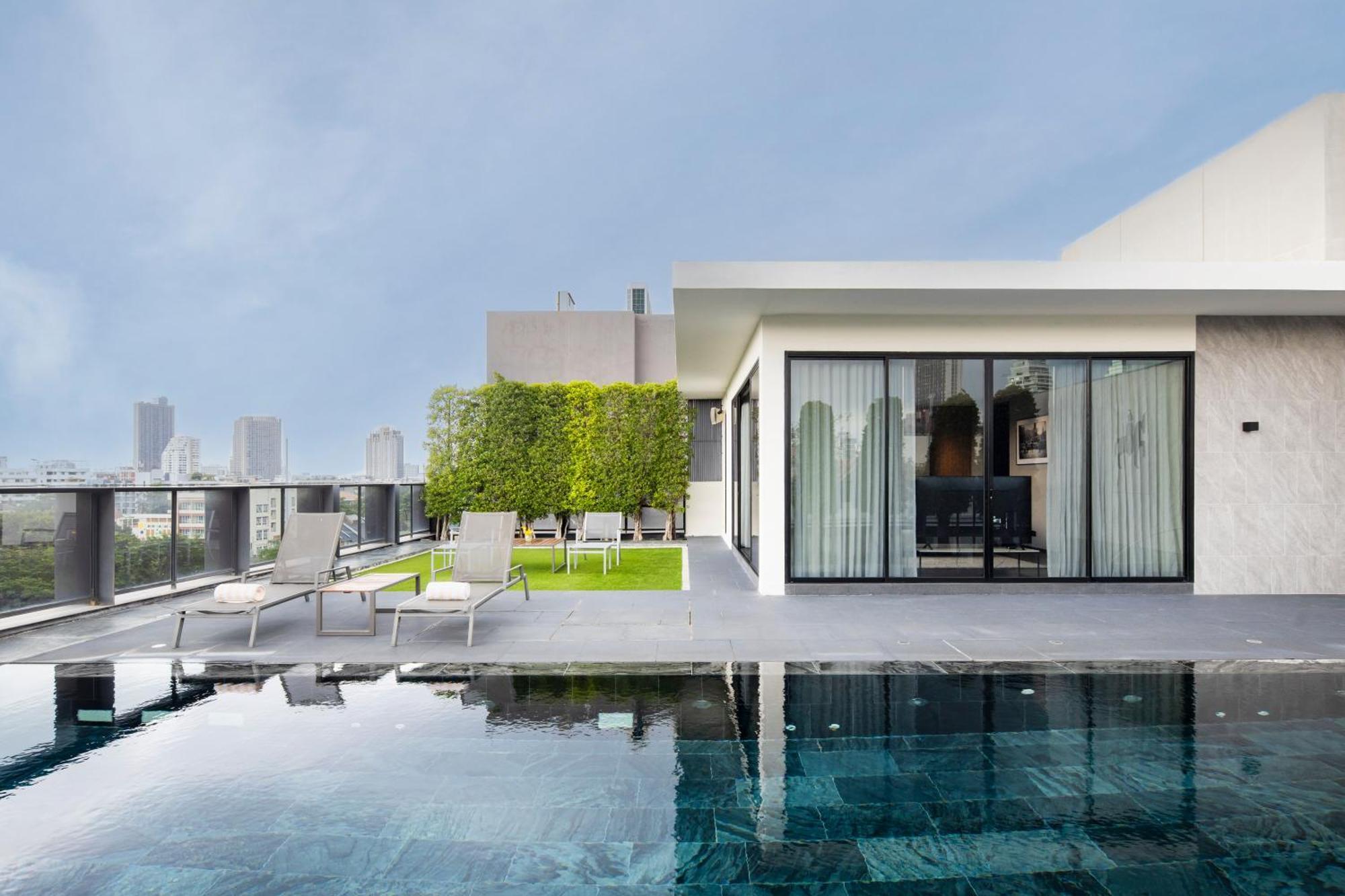 Walton Suites Sukhumvit 曼谷 外观 照片