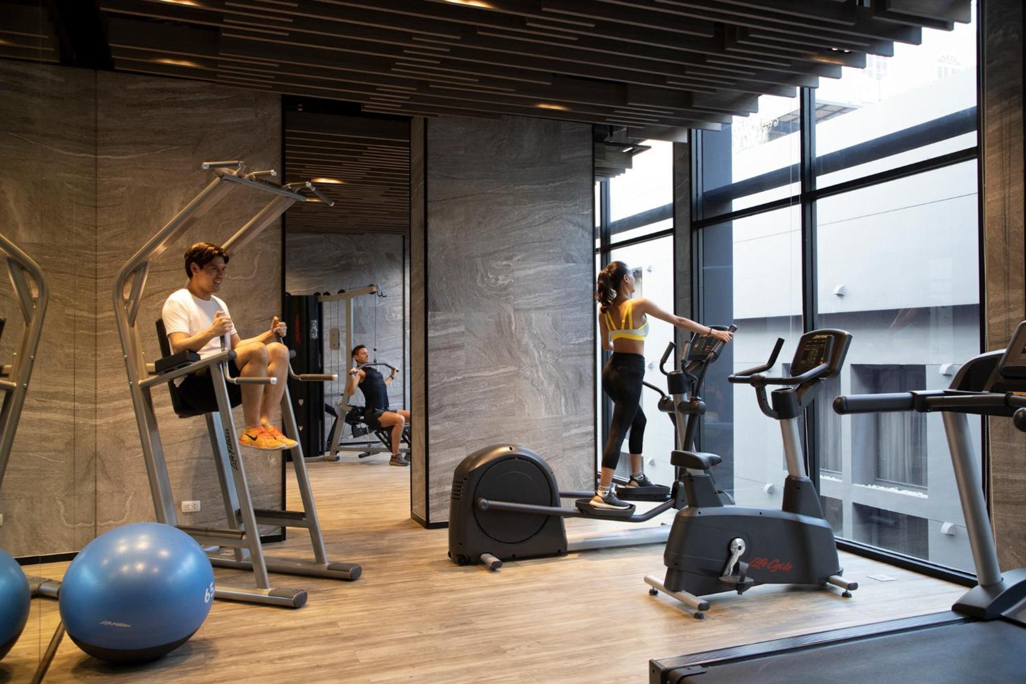 Walton Suites Sukhumvit 曼谷 外观 照片