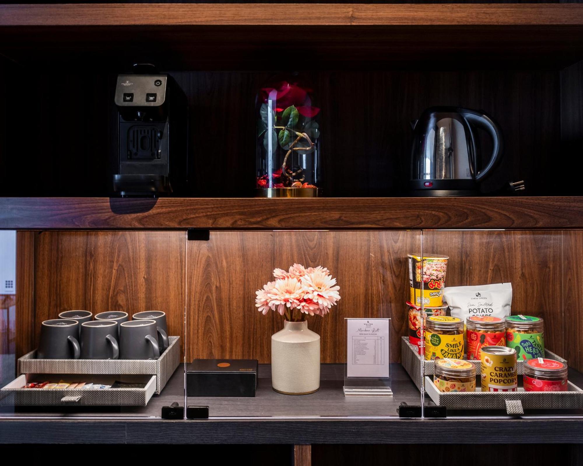 Walton Suites Sukhumvit 曼谷 外观 照片