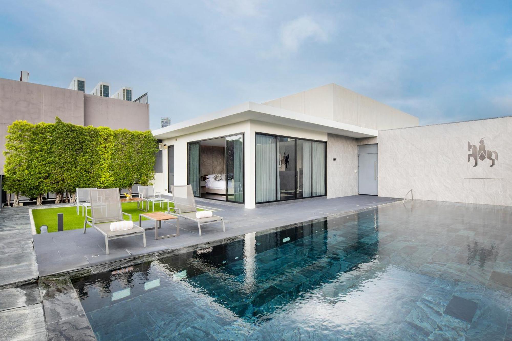 Walton Suites Sukhumvit 曼谷 外观 照片