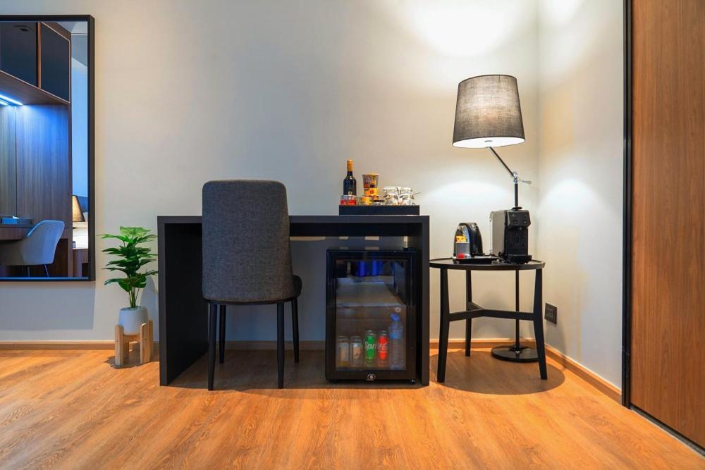 Walton Suites Sukhumvit 曼谷 外观 照片