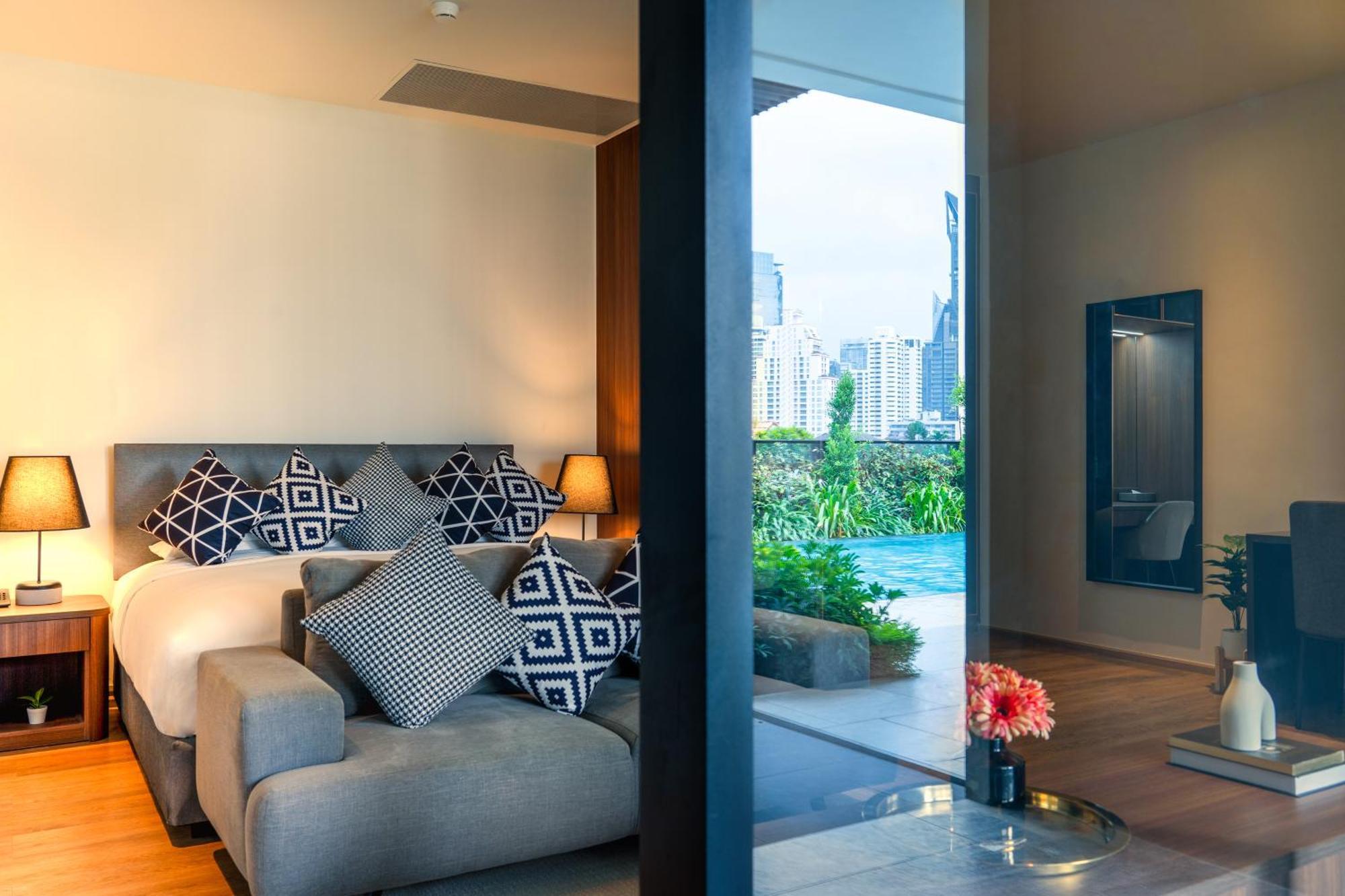 Walton Suites Sukhumvit 曼谷 外观 照片